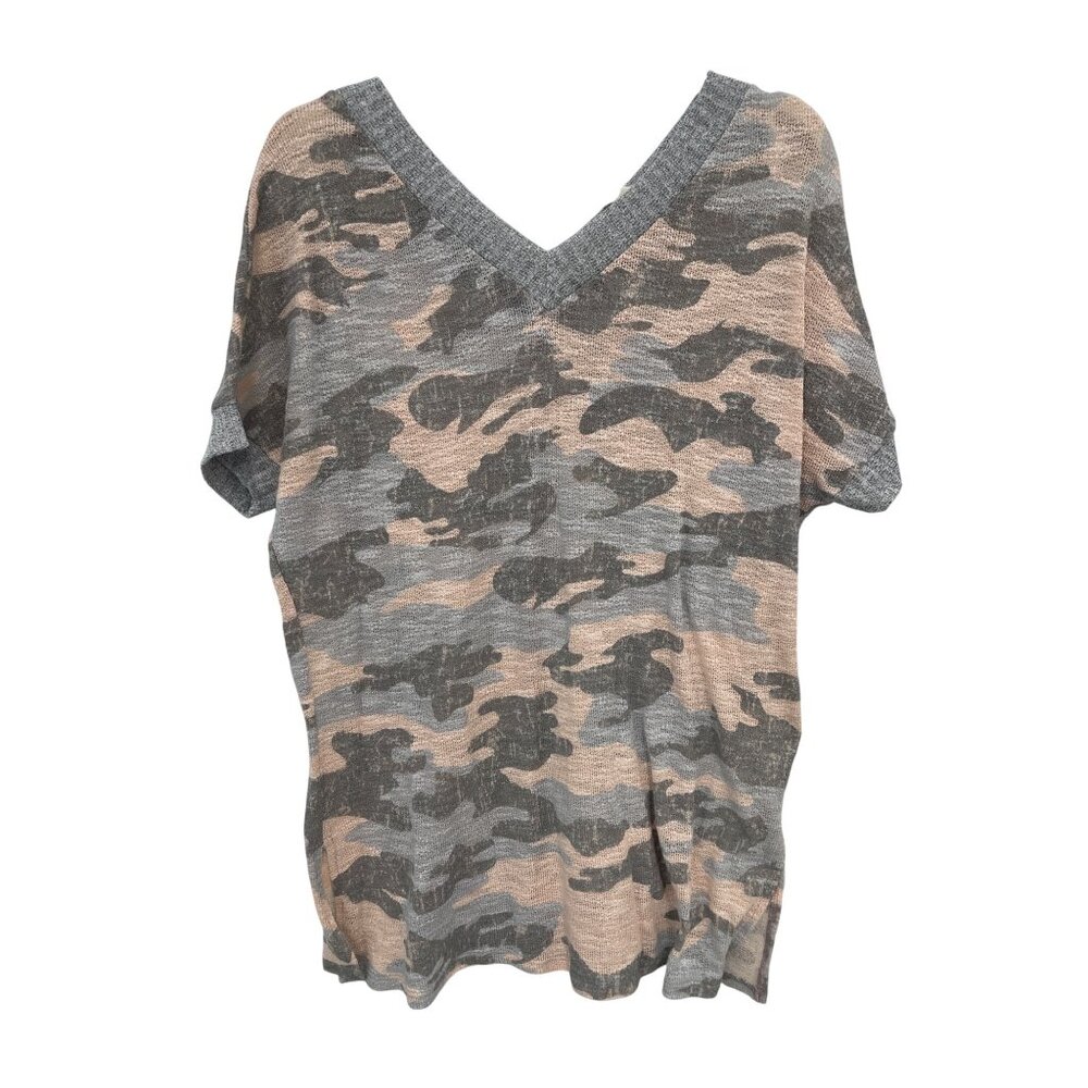 P and Rose V Neck Short Sleeve Camouflage Sweater Top Size M Rayon Blend Relaxed